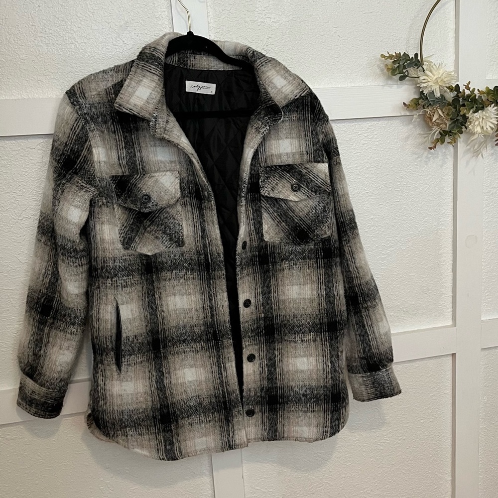CJLA Shacket